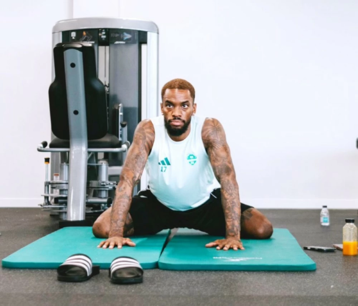 دوري روشن: الهلال والأهلي يواجهان الحزم والأخدود في الجولة 20