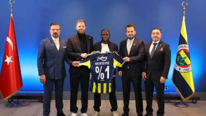 نجولو كانتي في فنربخشة: قميص 