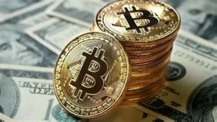 انهيار البيتكوين: تحليل أسباب وتأثيرات انخفاض 11% في يوم واحد