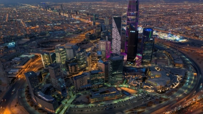 البنوك السعودية: أرباح قياسية متوقعة لعام 2025