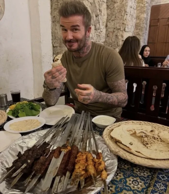 ديفيد بيكهام خباز في مطعم إيراني بالدوحة: مفاجأة وتواضع