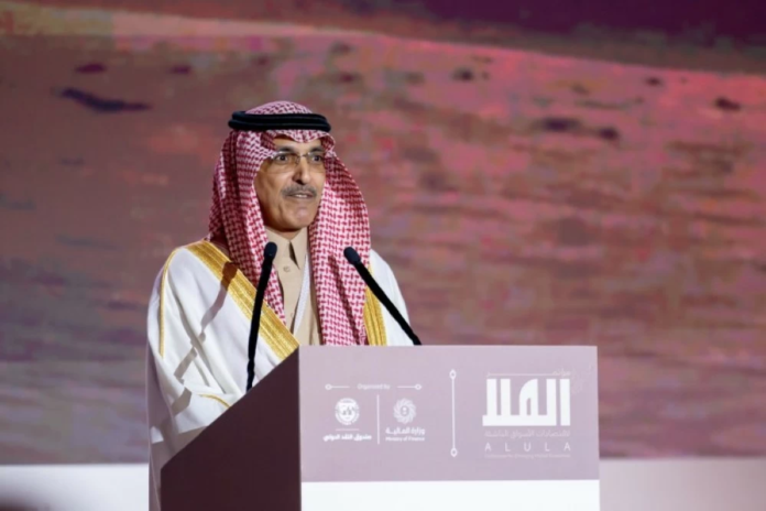 الجدعان: استقرار الاقتصاد الكلي أساس النمو ورؤية 2030