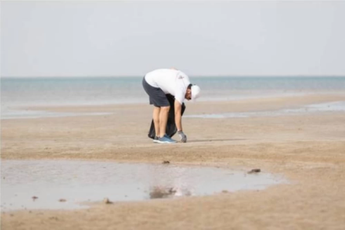 حالة البحر اليوم: أمواج خفيفة بالبحر الأحمر وسحب ممطرة بالخليج