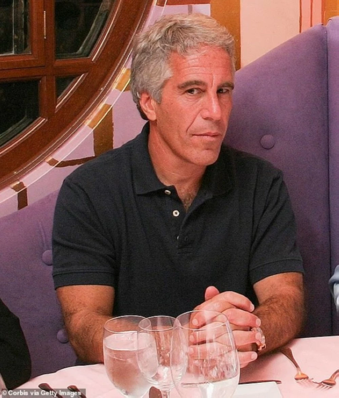 لغز وفاة إبستين: وثيقة تكشف إعلان وفاته قبل الموعد الرسمي
