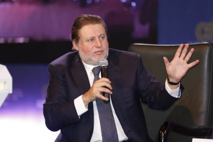 البنك المركزي المصري: مكافحة التضخم أهم من قوة العملة