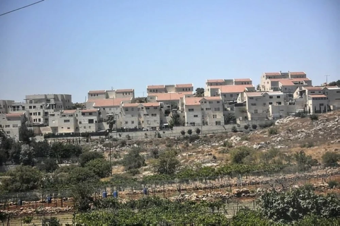 8 دول تدين سياسات إسرائيل التوسعية وتأثيرها على السلام