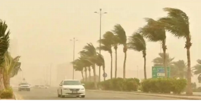 طقس السعودية: غبار في الشمال وضباب كثيف في 5 مناطق اليوم