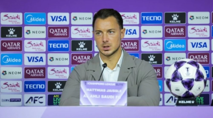 مدرب الأهلي يايسله غاضب من التعادل الآسيوي وضياع الفرص