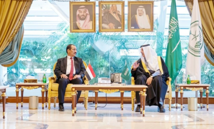 تعزيز التعاون الأمني بين السعودية واليمن في معرض الدفاع العالمي