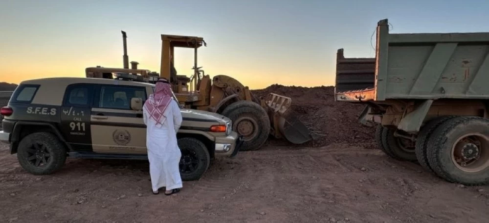 الأمن البيئي يضبط مخالفاً يجرف التربة بالمدينة المنورة