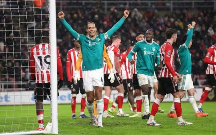 ليفربول يهزم سندرلاند بهدف نظيف في الدوري الإنجليزي