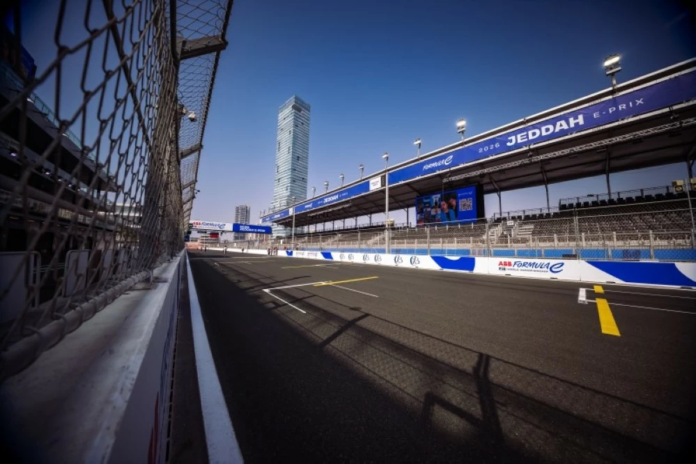 فورمولا إي السعودية: تاريخ السباقات والأبطال في الدرعية وجدة