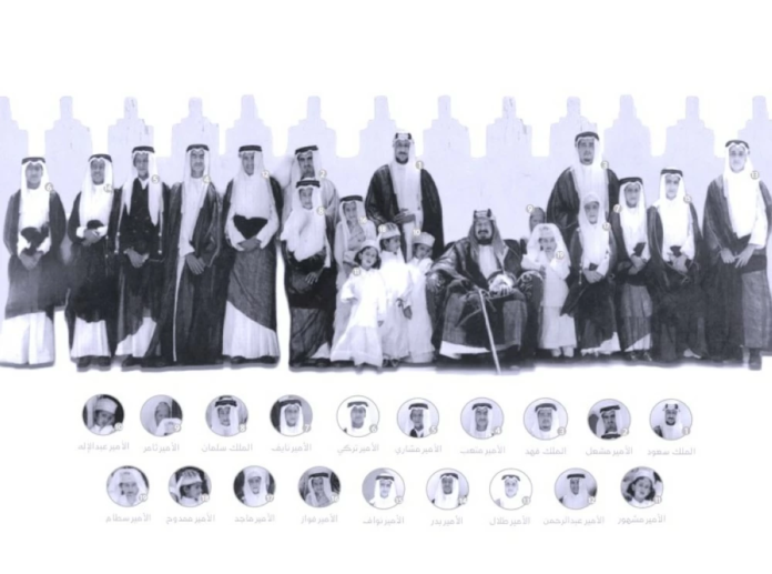 صورة الملك عبدالعزيز بقصر المربّع: إرث تاريخي وذاكرة وطنية