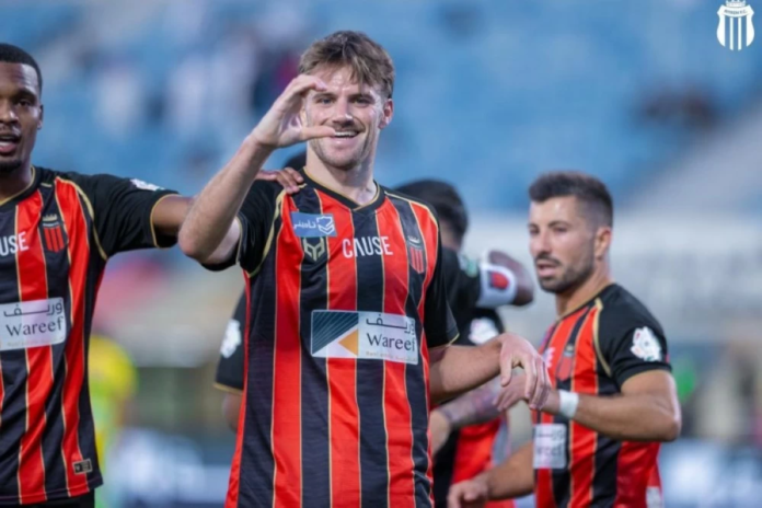 الخليج يتعادل مع الرياض 1-1 في دوري روشن | تحليل المباراة