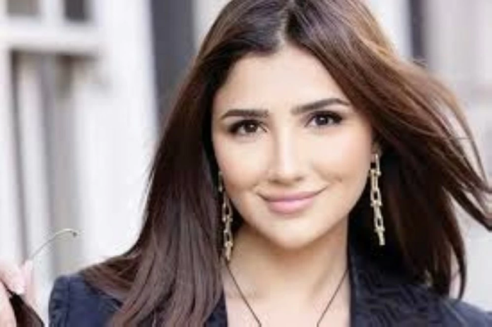 مي عمر ترد على شائعات اللجان الإلكترونية: 