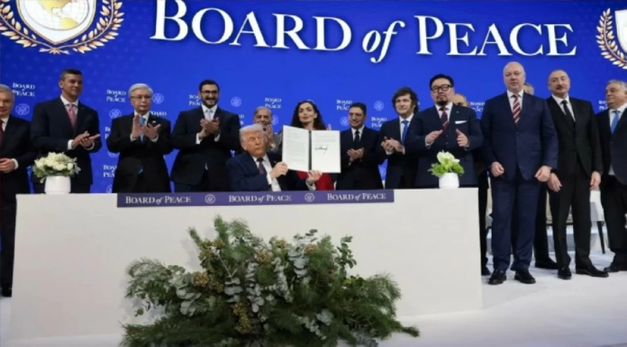 ترمب يقترح خطة 5 مليارات دولار لإعمار غزة ويدعو حماس لنزع السلاح