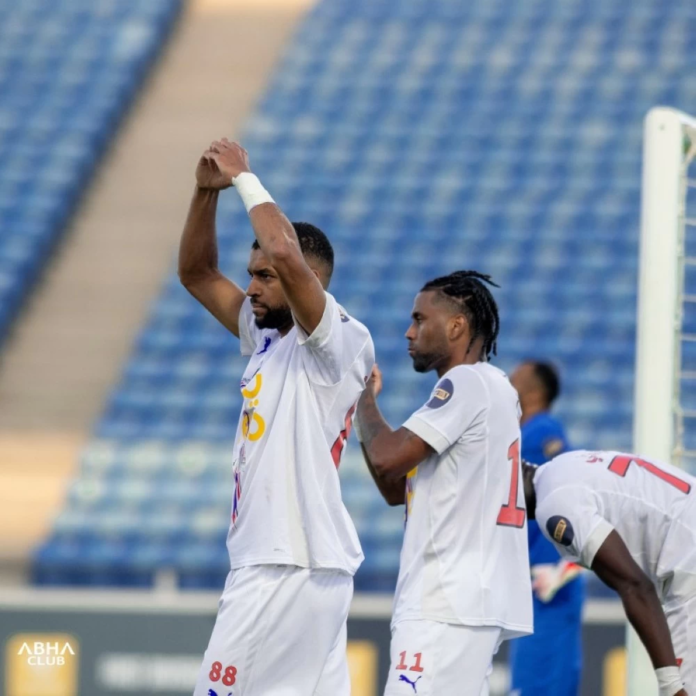 أبها يهزم الوحدة 2-1 ويعزز صدارته في دوري يلو