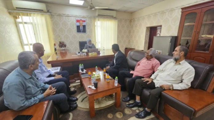 الحكومة اليمنية تباشر مهامها من عدن: استعادة الدولة وتحسين الخدمات