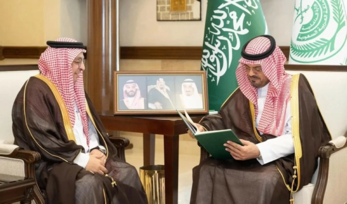 نائب أمير مكة يستعرض تقرير الخارجية | تعزيز الخدمات الدبلوماسية
