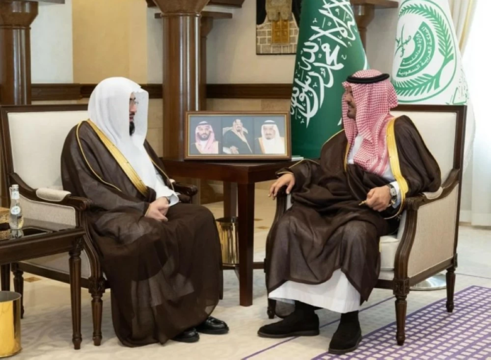 الأمير سعود بن مشعل يستقبل الدكتور بندر بليلة مفتي مكة