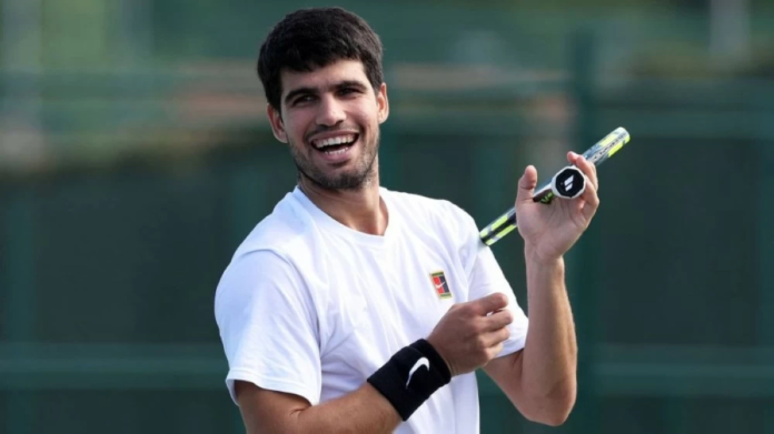 ألكاراز يتصدر تصنيف التنس: تحليل ATP و WTA الأخير