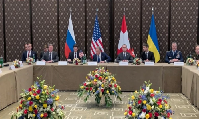 مفاوضات أوكرانيا روسيا أمريكا: جنيف تستضيف جولة أولى متوترة