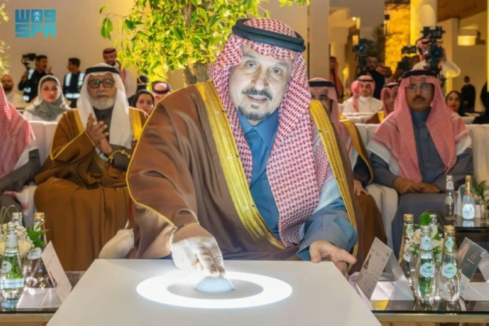 أمير الرياض يدشن حملة جود الإسكان لتعزيز التكافل السكني
