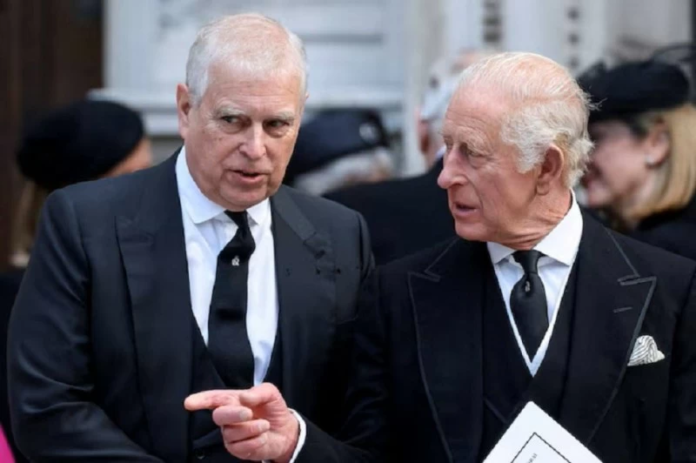الملك تشارلز يعلق على اعتقال الأمير أندرو: لا أحد فوق القانون
