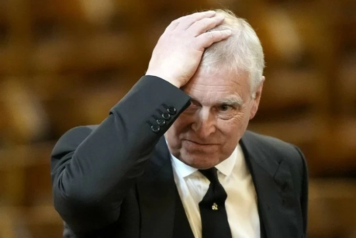 الأمير أندرو وفضيحة إبستين: اتهامات باستغلال قواعد عسكرية