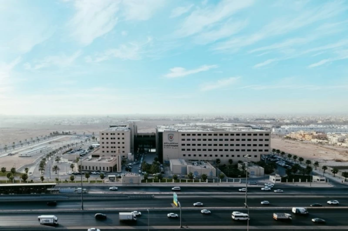 نجاح استئصال ورم دماغي لطفل في مستشفى دله نمار بالرياض