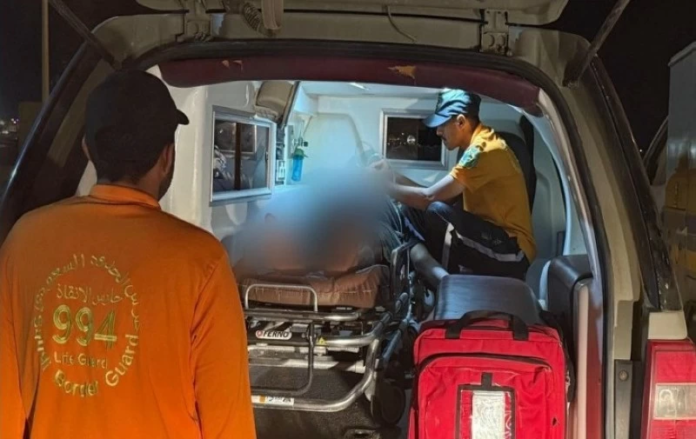 حرس الحدود ينقذ مواطناً من الغرق في بيش بجازان: تفاصيل الواقعة