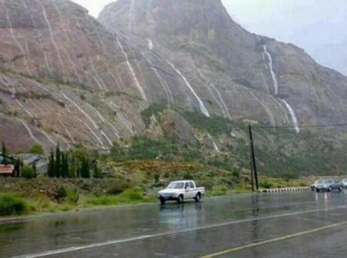 توقعات حالة الطقس اليوم: أمطار وغبار في 9 مناطق بالسعودية