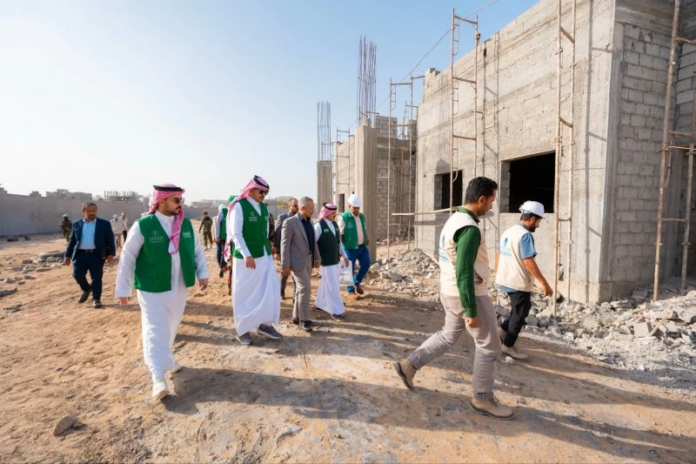 السعودية تقدم 1.3 مليار ريال لدعم الموازنة اليمنية والرواتب