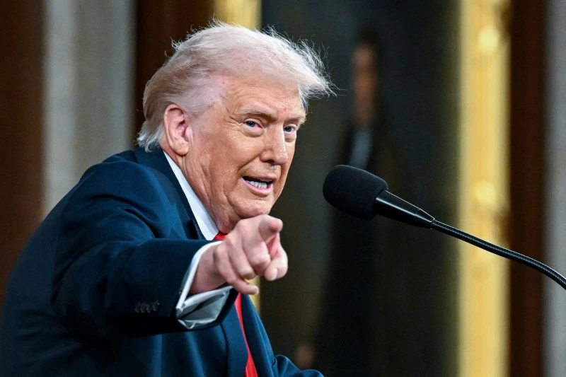 ترمب يطلب من المحكمة العليا إنهاء الحماية المؤقتة للسوريين