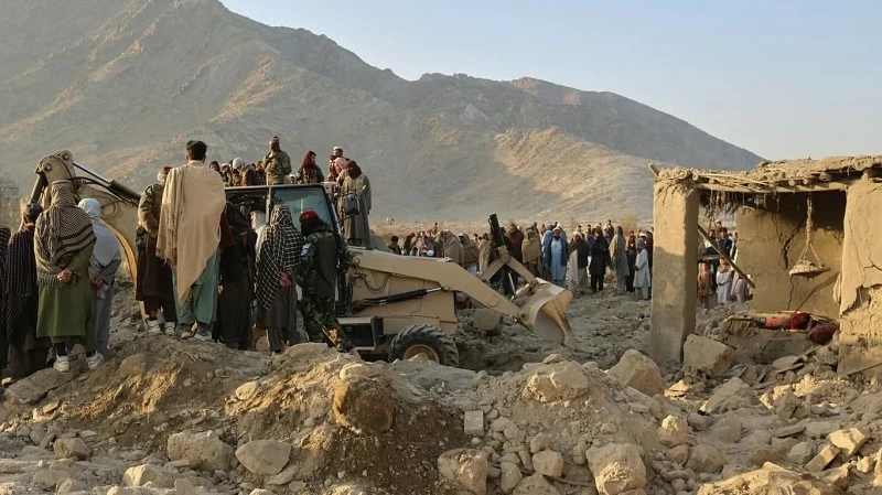 توقف القتال بين باكستان وأفغانستان: تفاصيل ليلة القصف المتبادل