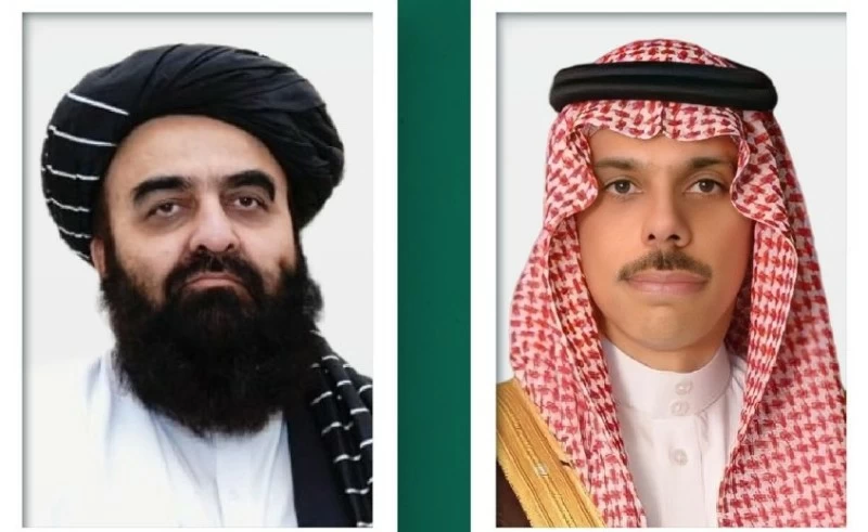 فيصل بن فرحان يبحث مع نظيره الأفغاني خفض التصعيد الإقليمي