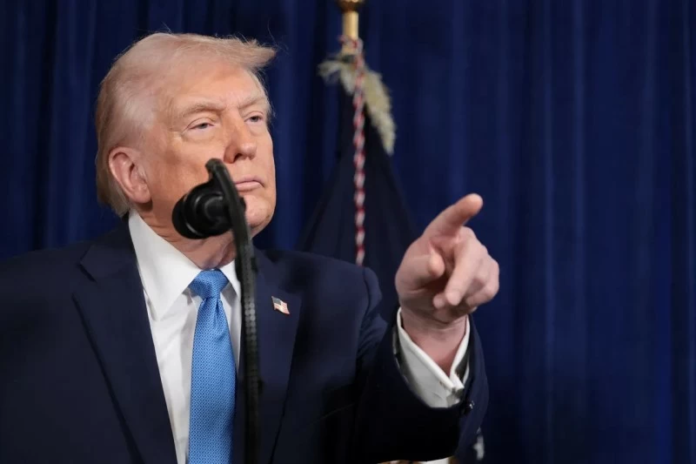 ترامب يلمح لولاية ثالثة: جدل دستوري واتهامات بالتزوير