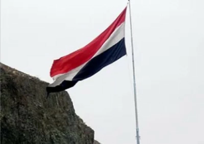 اليمن تدين الهجمات الإيرانية على السعودية وتؤكد وحدة المصير