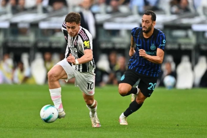 ديربي إيطاليا: إنتر ميلان ضد يوفنتوس في قمة الدوري