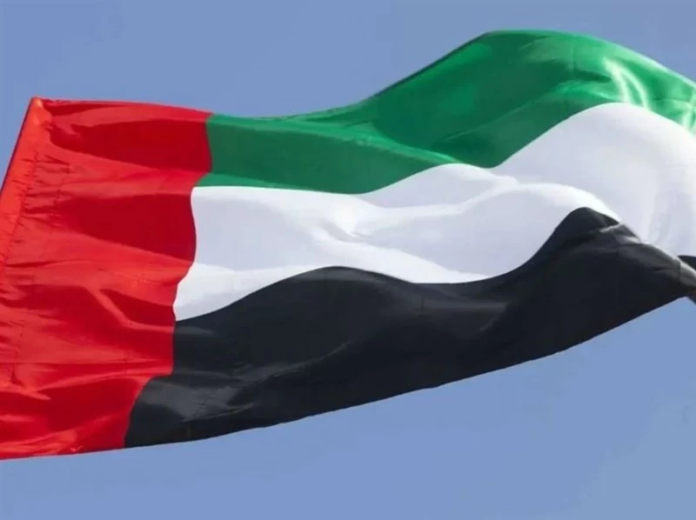 الإمارات تغلق سفارتها في إيران رداً على هجمات صاروخية