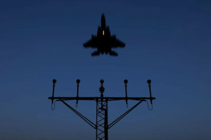 إسقاط 3 مقاتلات أمريكية في الكويت بنيران صديقة: التفاصيل الكاملة