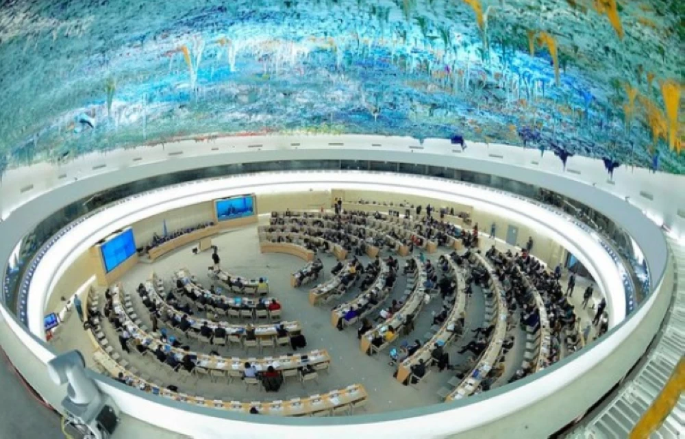 السفير عبدالمحسن بن خثيلة يلقي بيان المملكة