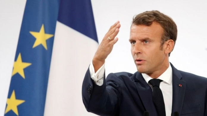 ماكرون يرسل حاملة الطائرات شارل ديغول للشرق الأوسط