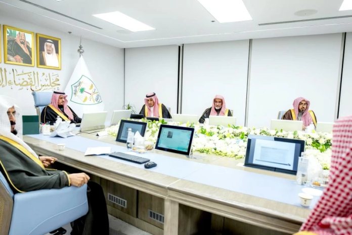 مجلس القضاء الإداري يشكل دوائر رقمية ويعتمد ترقيات القضاة