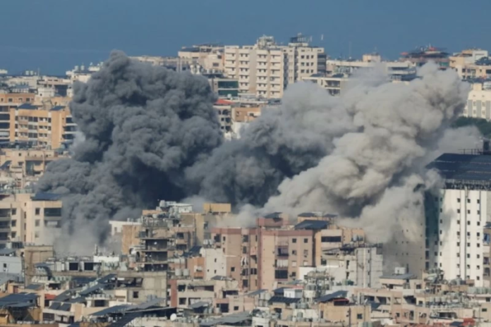 لبنان يفرض تأشيرات على الإيرانيين وتحذيرات إسرائيلية بالإخلاء