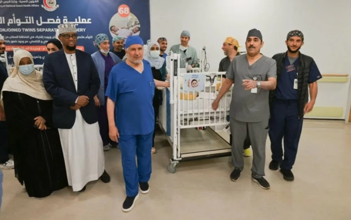 نجاح فصل التوأم الصومالي رحمة ورملا بعملية معقدة بالرياض