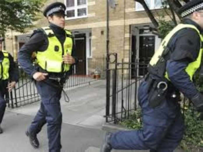 لندن: إحباط مخطط تجسس إيراني استهدف الجالية اليهودية