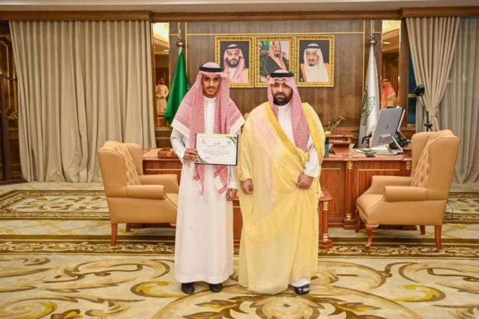 أمير جازان يستعرض إنجازات فرع الشؤون الإسلامية بالمنطقة