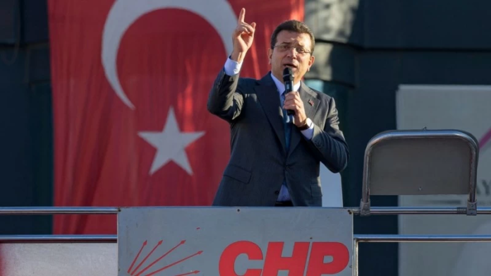 محاكمة أكرم إمام أوغلو: تفاصيل القضية ومطالبات بسجنه 2300 عام