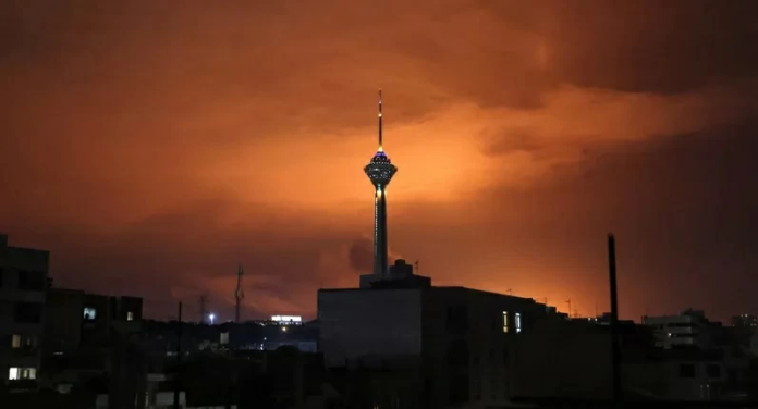 مقتل شابة بحرينية إثر هجوم على مبنى سكني في المنامة